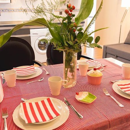 Ab Apartamentos Trinidad Μάλαγα Δωμάτιο φωτογραφία