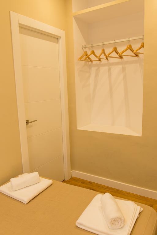 Ab Apartamentos Trinidad Μάλαγα Δωμάτιο φωτογραφία